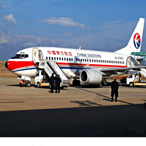 富蕴可可托海航空空运航空快运业稳步发展的原因是什么？